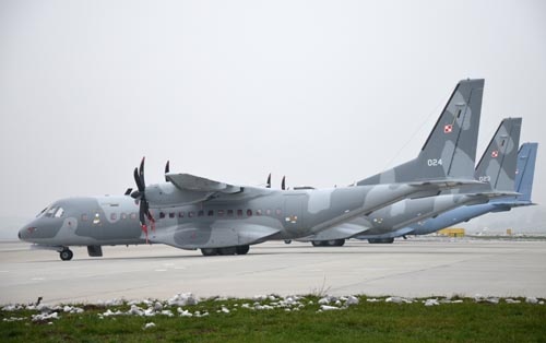 Najnowsze samoloty transportowe CASA C-295M na lotnisku Kraków-Balice / Zdjęcie: kpt. Maciej Nojek/8. BLTr