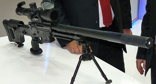 Niemal wszystkie konstrukcje wystawiane przez MKE, jak widoczny na zdj?ciu karabin T-12 Bora, mia?y zamocowane celowniki optyczne Keskin 3-12x50, opracowane przez 3E EOS / Zdj?cia: Remigiusz Wilk