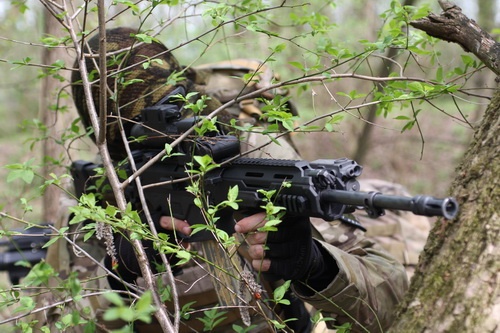 Land Forces are interested in how the fastest purchasing a new system of small arms.  So far, 10 rifles basic MSBS 5.56-party implementation have been bought by the Inspectorate of Armament attempts to Titan, and a dozen more are tested by one of the uniformed services / Photo: Bartosz Szymonik