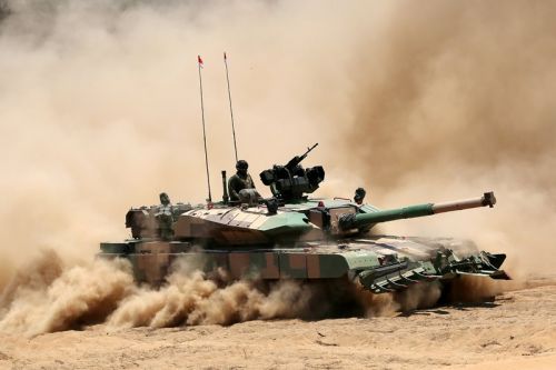 Arjuny Mk 1A miałyby zastąpić używane przez Bahrajn czołgi M60A3 TTS / Zdjęcie: DRDO
