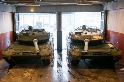 Leopard 2A7V jest jedną z propozycji na nowy czołg podstawowy dla Norwegii. Rywalizuje tam z południowokoreańskim K2 Heuk-Pyo. Czesi w przeciwieństwie do Norwegów wybrali Leoparda 2 bez postępowania przetargowego / Zdjęcie: Twitter
