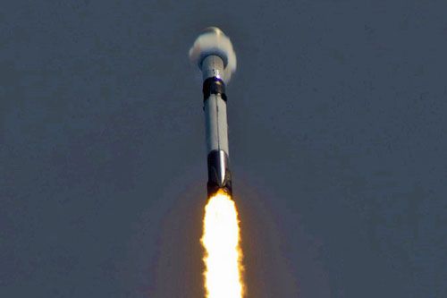 Falcon 9 w misji Transporter 5 przekracza prędkość dźwięku / Zdjęcie: Twitter – Elon Musk