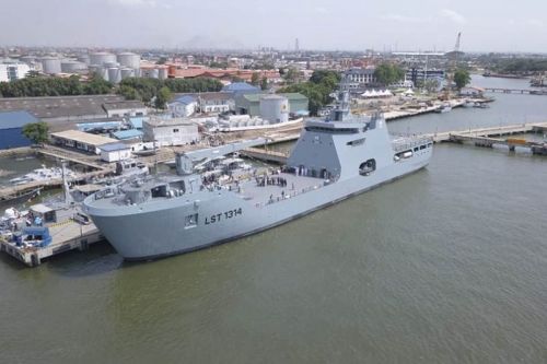 Dostarczony do Kenii okręt desantowy NNS Kada bazuje na projekcie LST 100 grupy Damen / Zdjęcie: Nigerian Navy