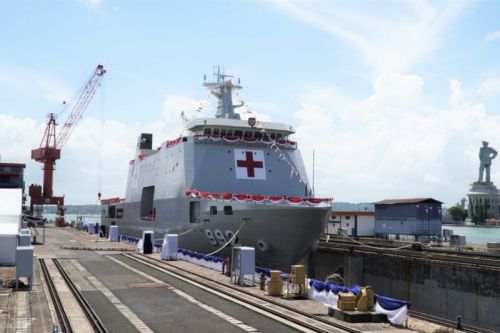 Kolejnym etapem budowy okrętu szpitalnego KRI dr. Radjiman Wedyodiningrat będzie wykończenie wnętrza jednostki i integracja systemów nawigacji i łączności / Zdjęcie: PT PAL