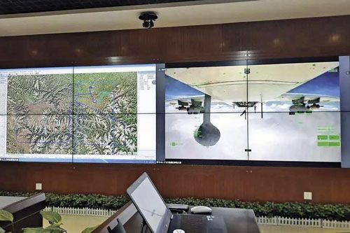 Wnętrze naziemnej stacji kontroli lotów chińskich bsl operujących na rzecz Agencji Meteorologicznej / Zdjęcia: Twitter
