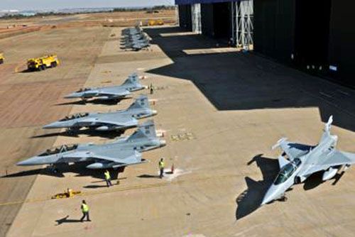 Gripeny wojsk lotniczych RPA / Zdjęcie: SAAF