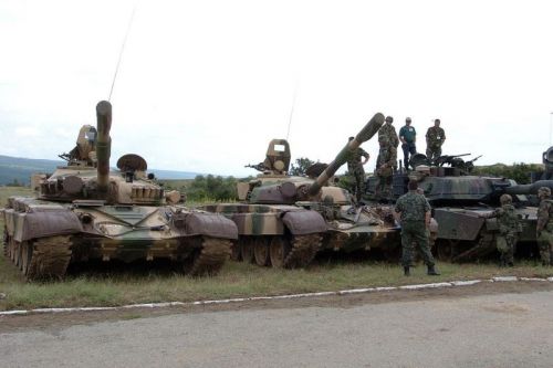 Według raportu The Military Balance Suchoputni Wojski mają 90 czołgów podstawowych T-72, z których zmodernizowanych zostanie połowa / Zdjęcie: US Army