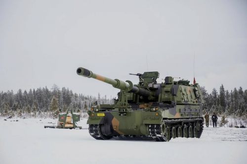 Dostawa dodatkowych armatohaubic K9 i wozów amunicyjnych K10 potrwa ponad 2 lata / Zdjęcie: MO Norwegii