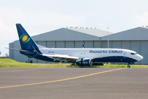 Pierwszy frachtowiec RwandAir – Boeing 737-800BCF / Zdjęcie: RwandAir