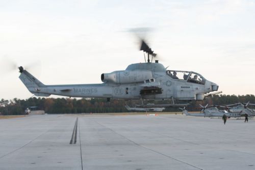 AH-1W pozostawały w służbie w USMC do 2020. Po wycofaniu zostały zmagazynowane / Zdjęcie: USMC