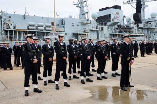 W ciągu ostatnich 4 lat HMS Montrose nieprzerwanie działała operacyjnie. Głównie na wodach Zatoki Perskiej i na Oceanie Indyjskim / Zdjęcie: Royal Navy