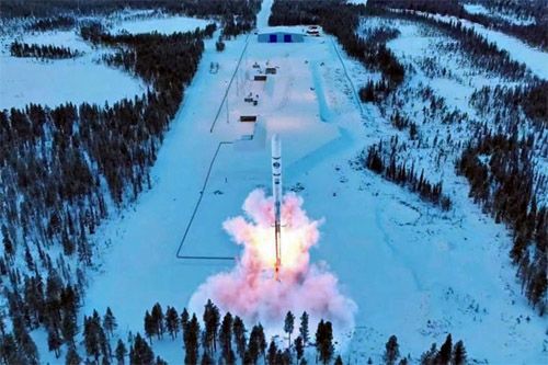 Szwedzka rakieta badawcza Texus-58 startuje z ośrodka kosmicznego Esrange / Zdjęcie: ESC