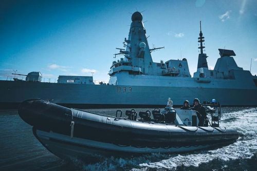 Przygotowanie załogi i okrętu do działań operacyjnych odbywało się pod okiem zespołów Fleet Operation Standards and Training / Zdjęcia: Royal Navy