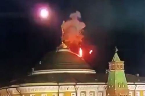 Wybuch jednego z bsl, które zaatakowały dziś w nocy Kreml / Zdjęcie: Telegram