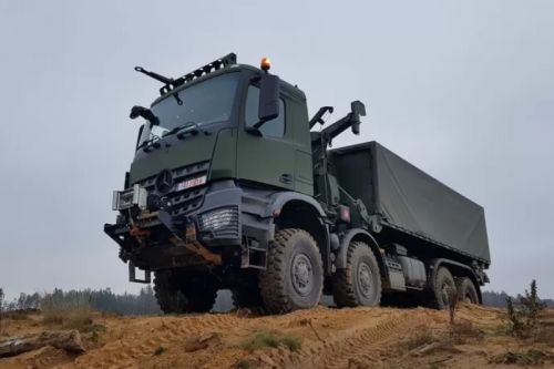 Obecnie Litwini używają 25 ciężarówek rodziny Arocs, które zamówiono w 2021 / Zdjęcie: MO Litwy