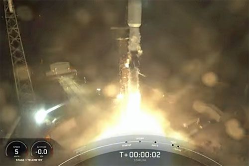 Rakieta nośna Falcon 9 startuje z 54 satelitami konstelacji Starlink v1.5, 16.07.2023, 03:50 UTC / Zdjęcie: SpaceX