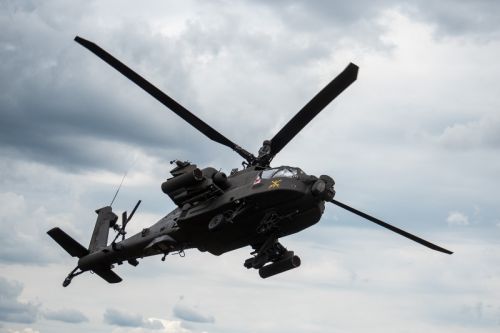 W skład formowanego 2. Korpusu Polskiego Dowództwa Wojsk Lądowych mają wejść m.in. śmigłowce uderzeniowe AH-64 Apache / Zdjęcie: MON - Maciej Nędzyński