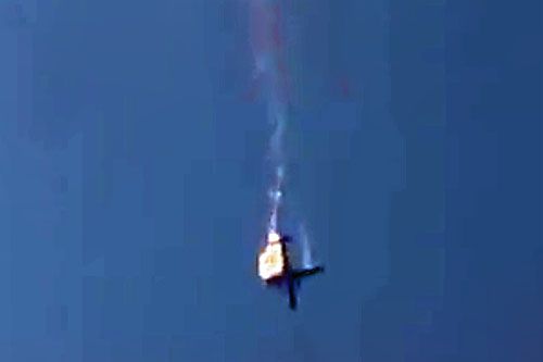 Spadający w płomieniach, ciągnący za sobą smugę dymu samolot, którym miał lecieć Jewgienij Prigożin / Zdjęcie: X (d. Twitter)