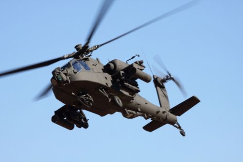 Polska uzyskała od USA zgodę na zakup maksymalnie 96 śmigłowców AH-64E / Zdjęcie: Bartosz Głowacki