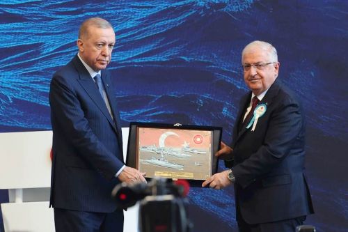W uroczystości przyjęcia do służby 4 nowych jednostek pływających wziął udział m.in. prezydent Recep Tayyip Erdoğan / Zdjęcie: MO Turcji