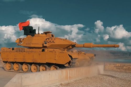 Modernizacja M60T1 ma nie tylko unowocześnić te tureckie czołgi, lecz także uniezależnić się od zagranicznych komponentów zastosowanych w M60T, unowocześnionych przed laty we współpracy z Izraelem / Zdjęcie: SSB