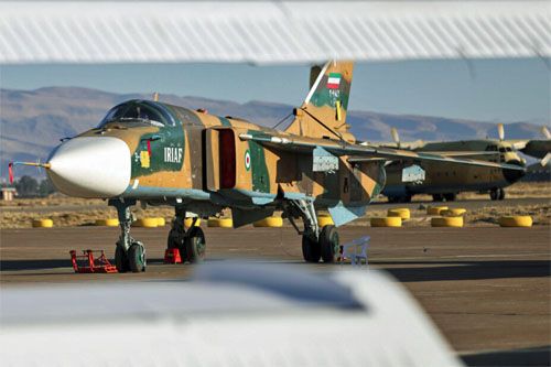 Jeden z 4 wyremontowanych bombowców frontowych Su-24MK, które po remontach wróciły do jednostek bojowych wojsk lotniczych Iranu / Zdjęcie: via X – IRNA