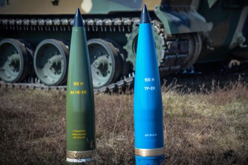 Zidentyfikowane przez Czechów możliwe do pozyskania zasoby to ok. 500 tys. sztuk amunicji kal. 155 mm i ok. 300 tys. sztuk amunicji kal. 122 mm / Zdjęcie: NATO