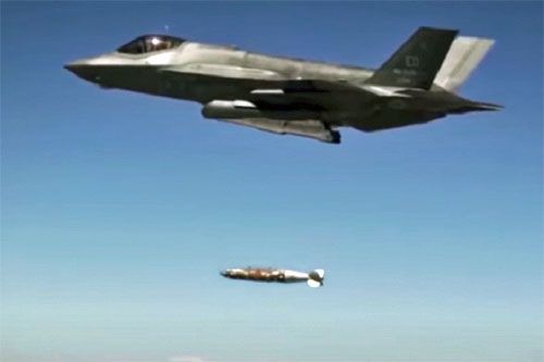 Pierwsze testy F-35A z bombami B61-12 odbywały się już kilka lat temu / Zdjęcie: USAF