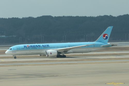 Po realizacji najnowszego zamówienia Korean Air będą dysponowały zarówno A350, jak i Boeingami 787 / Zdjęcie: Bartosz Głowacki