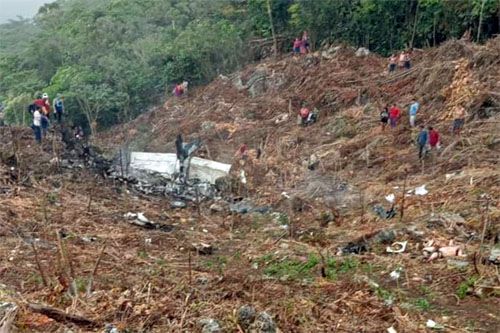 Samolot King Air, który rozbił się w Meksyku, uległ całkowitej destrukcji / Zdjęcie: via Pobladores