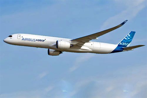 Samolot cargo Airbus A350F w barwach CMA CGM Air Cargo / Ilustracja: Airbus