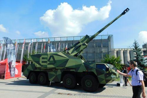 Kilka lat temu Azerbejdżan zakupił w Czechach armatohaubice Dana-M1M i wyrzutnie rakietowe RM-70M1/ Zdjęcie: Radosław Modro