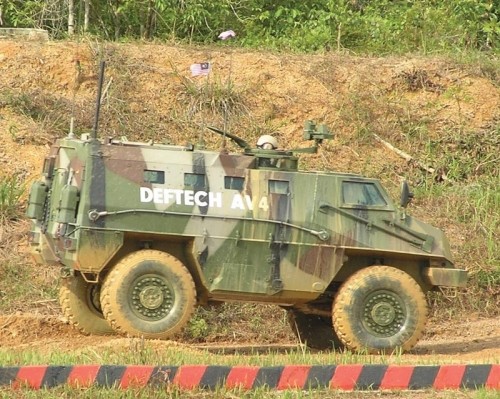 Zgodnie z deklaracjami  DRB-HICOM Defence AV4 może być także dostarczany w wariancie transportera  piechoty, ambulansu, nośnika 81-mm moździerza, wozu rozpoznania, nośnika  specjalnego uzbrojenia i pojazdu dla sił bezpieczeństwa