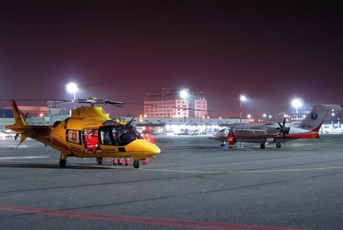 5 stycznia 2009, wieczorem, na warszawskim Okęciu realizowano operację łączonego transportu ciężko poparzonej pacjentki do Centrum Leczenia Oparzeń w Siemianowicach Śląskich. Była to 11 z kolei akcja załogi śmigłowca Agusta w tym roku