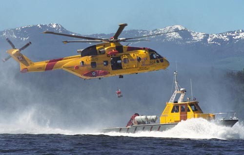 CH-113 zostały zastąpione przez CH-149 Cormorant. Jednak niedostateczna wytrzymałość zmęczeniowa piasty śmigła ogonowego i permanentny brak części zamiennych powodują, że zaledwie połowa floty jest obecnie zdolna do lotu / Zdjęcie: Canadian Forces Combat Camera