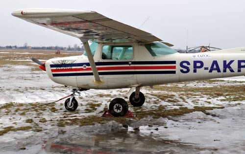 W tym roku Lubelskie Zimowe Zawody Samolotowe rozegrano w bardzo trudnych warunkach / Zdjęcie: Anja Tatarczuk