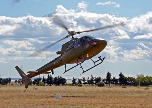 Demonstrator napędu hybrydowego – śmigłowiec Ecureuil AS350 z zabudowanym dodatkowym silnikiem elektrycznym / Zdjęcie: Eurocopter