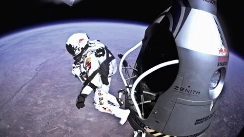 Historyczny moment w dziejach ludzkości – Felix Baumgartner wykonuje skok z wysokości ponad 39 km / Zdjęcie: Red Bull Stratos