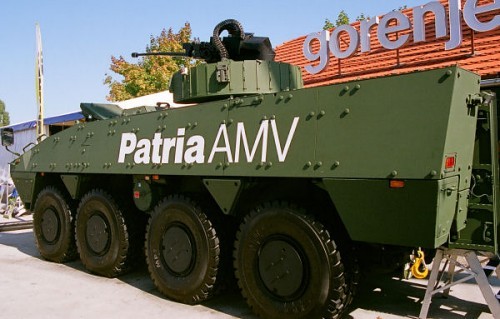 Na 4. Targach Wiedzy i Techniki Obronnej w Gornej Radgonie pokazywano słoweńskiego AMV 8x8 z makietą wieży Elbitu / Zdjęcie: Wojciech Łuczak