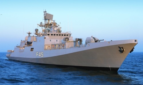 Wprowadzenie do służby fregat rakietowych typu Talwar (na zdjęciu INS Teg) uznawane jest powszechnie za jedną z najlepszych decyzji ostatnich lat związanych z rozbudową potencjału operacyjnego indyjskiej marynarki wojennej. Nowe okręty tego  typu mają pozwolić New Delhi na utrzymanie dominacji na wodach Oceanu Indyjskiego, który staje się polem coraz większej aktywności okrętów ChRL / Zdjęcie: Broadsword