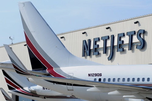 Net Jets jest jednym z pierwszych w świecie przedsiębiorstw wykonujących czarterowe loty biznesowe, na stałych trasach i na żądanie / Zdjęcie: NetJets 