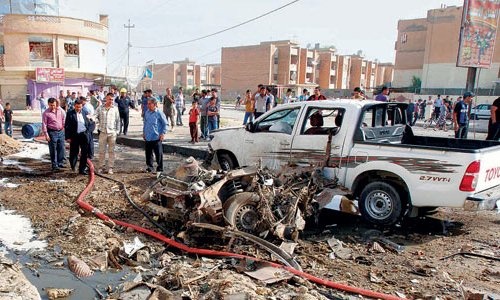 Większość poniedziałkowych zamachów była wynikiem eksplozji ładunków wybuchowych ukrytych w samochodach osobowych. W ocenie komentatorów, takie metody działania są typowe dla irackiej filii al-Kaidy, organizacji Islamskie Państwo w Iraku (ISI) / Zdjęcie: Todays Zaman