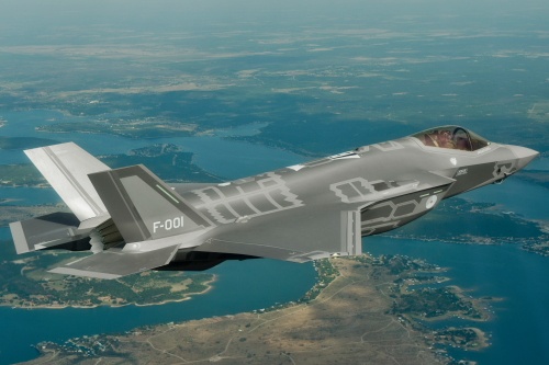 Obecnie pierwszy holenderski F-35A przechodzi próby w locie. Drugi zostanie przekazany odbiorcy przed końcem br. / Zdjęcie: Lockheed Martin