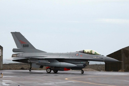 Równie liczny jest kontyngent norweski, w skład którego wchodzi 6 F-16