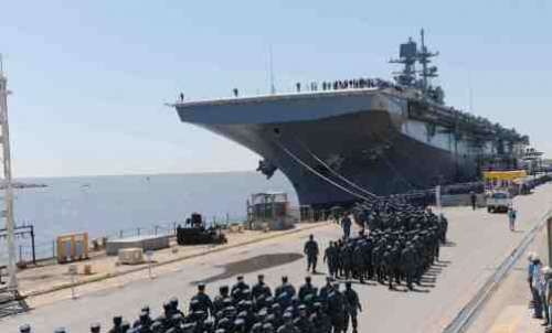 Ceremonia przejęcia pierwszego z okrętów desantowych typu America, USS America (LHA 6). Jego portem macierzystym będzie baza US Navy w San Diego w stanie Kalifornia