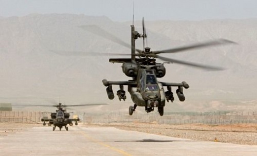 Holenderskie AH-64D wykonały we wtorek pierwszą misję bojową w Mali / Zdjęcie: MO Holandii