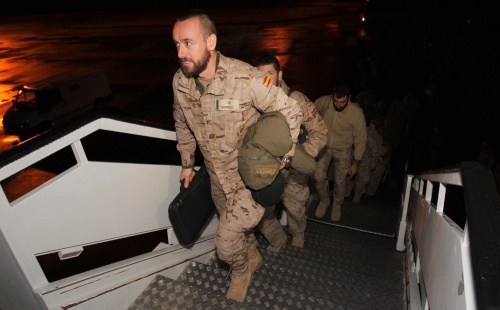Pierwsza grupa hiszpańskich instruktorów wojskowych dotarła do Iraku w minionym tygodniu. Wcześniej nad Eufrat wysłano 6 żołnierzy, których zadaniem było przygotowanie zaplecza infrastrukturalnego misji / Zdjęcie: MO Hiszpanii