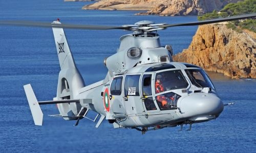 Skuadron Udara 100 zostanie na nowo powołana do życia, gdy rozpoczną się dostawy pierwszych śmigłowców ZOP, Airbus Helicopters AS565 MBe Panther. Indonezja kupi i odbierze 11 wiropłatów tego typu. Ostatnie z nich trafią do odbiorcy w 2017 / Zdjęcie: Airbus Helicopters 
