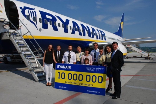 Dziesięciomilionowym pasażerem linii Ryanair odprawionym w Krakowie była Anna Soja, która 1 lipca podróżowała na Cypr / Zdjęcie: Ryanair