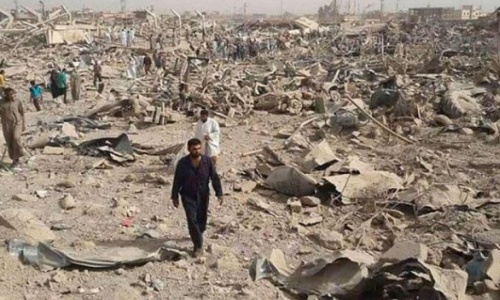 Co najmniej 500 cywilów mogło zginąć wskutek bombardowań dokonywanych w Iraku i Syrii przez siły wielonarodowej koalicji, na czele której stoją USA. Naloty na pozycje islamistów rozpoczęto 8 sierpnia 2014 / Zdjęcie: Airwars